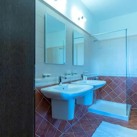 Luxury 2 Bedroom In Sozopolis ソゾポル